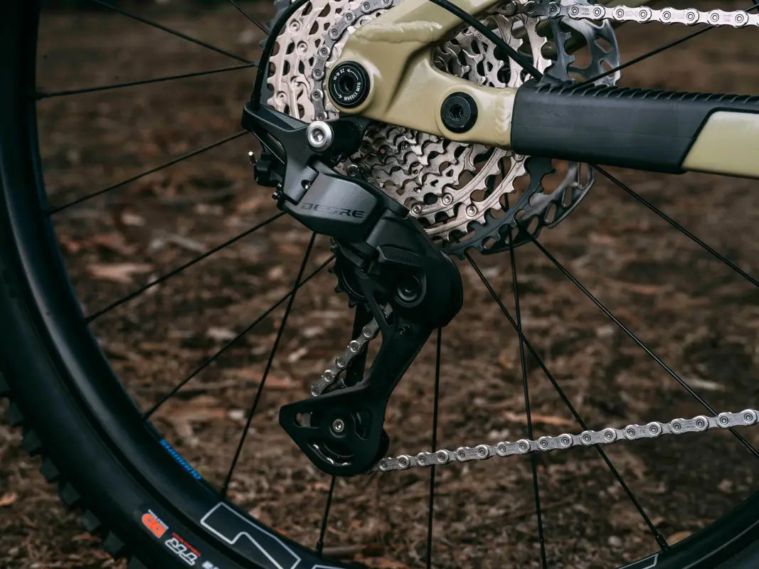 SHIMANO DEORE RD-M7200-SGS 12V Long Cage Rear Derailleur