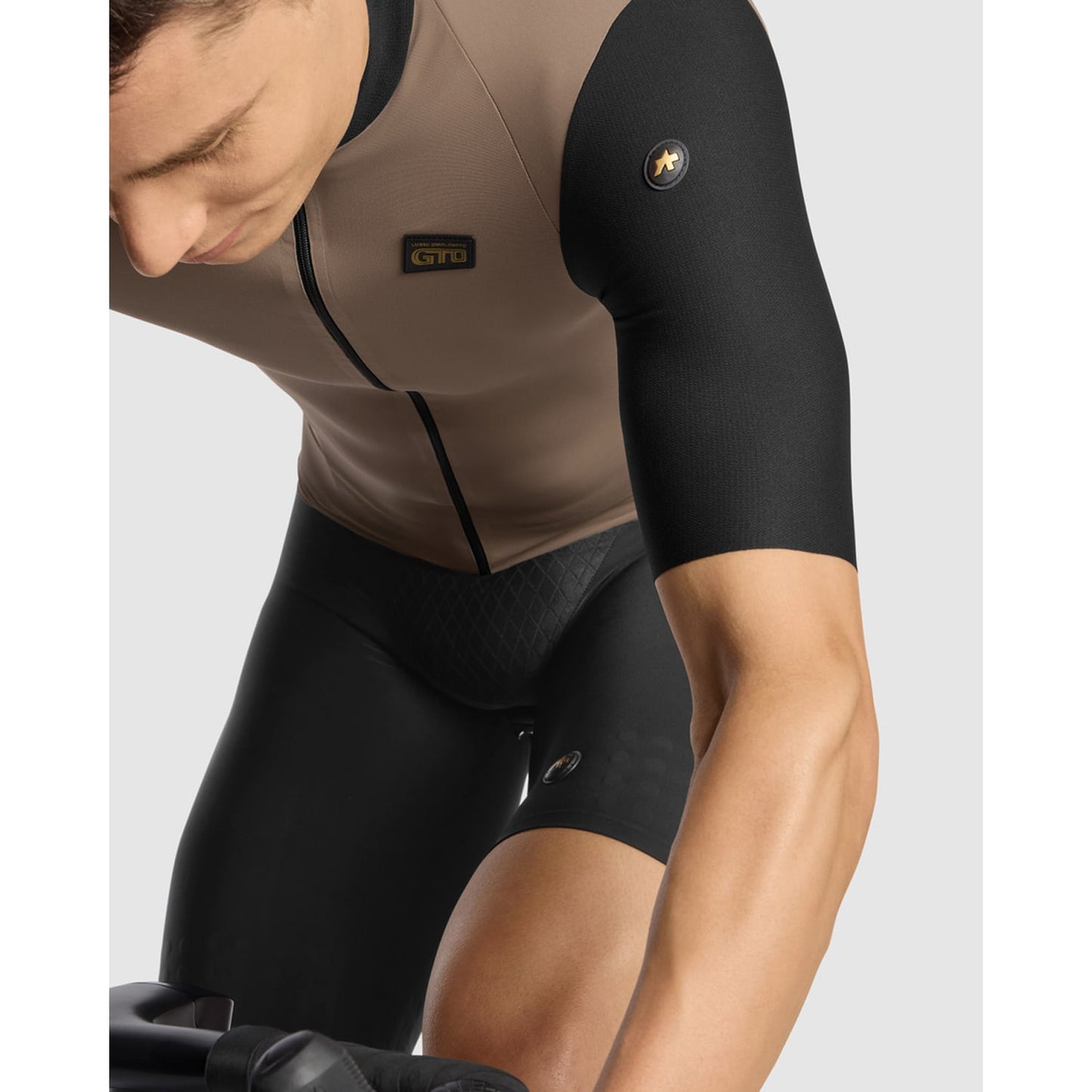 ASSOS EQUIPE RS S11 kortærmet trøje sort/beige