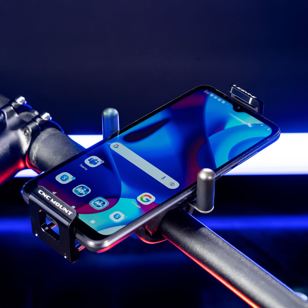 Mobilhållare LEZYNE CNC PHONE MOUNT i aluminium