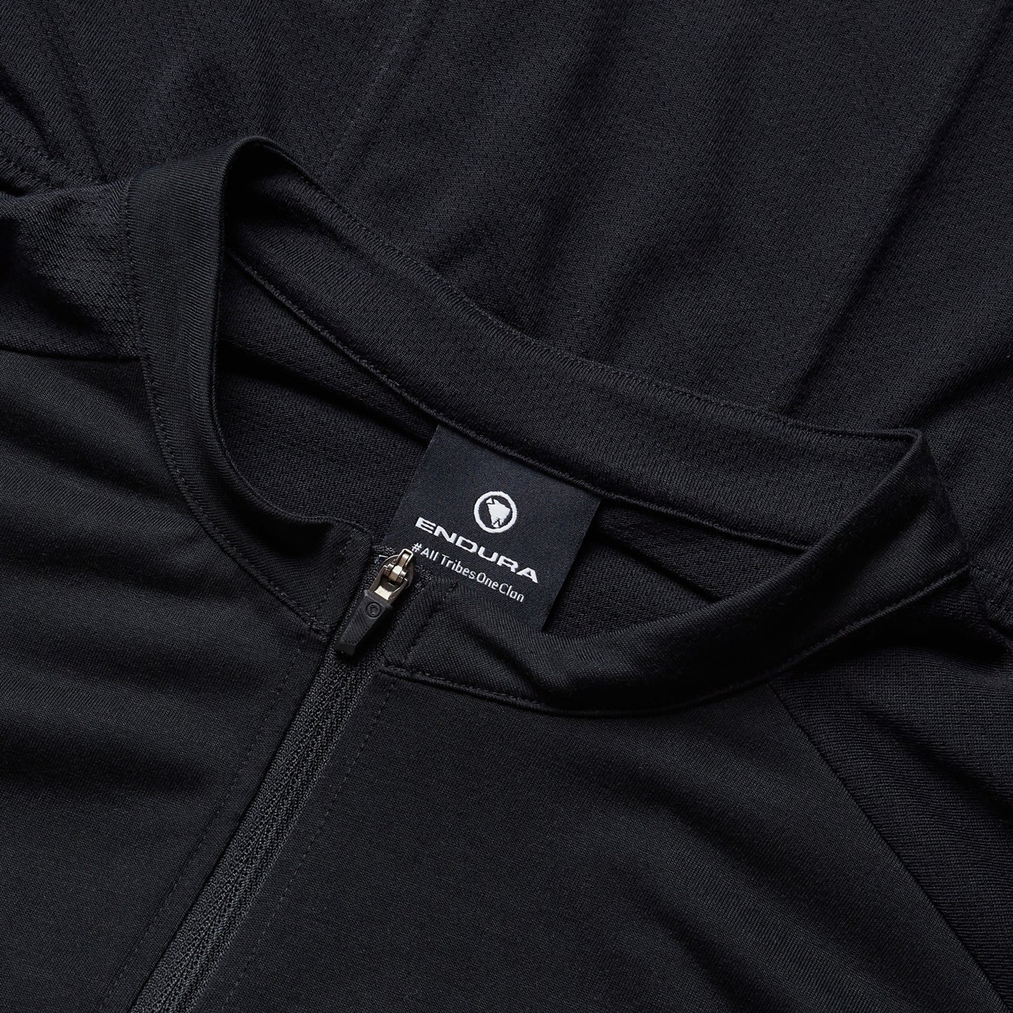 Maglia ENDURA LOOP ZIPPED Maniche Corte Nero
