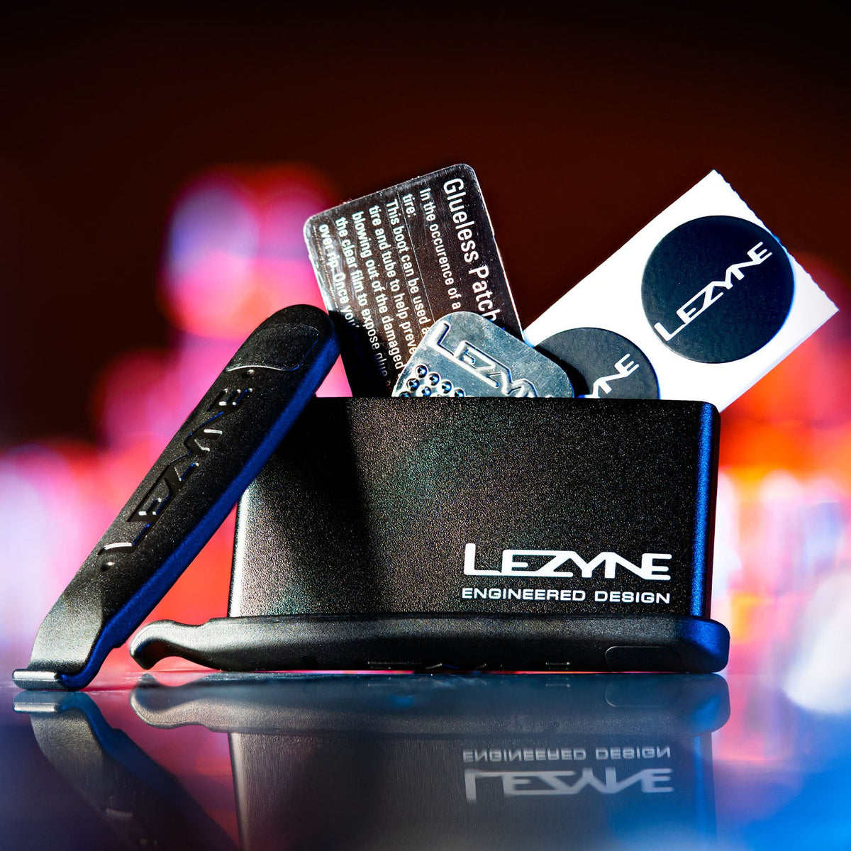 LEZYNE LEVER KIT reparationskit med guldfärgat aluminiumfodral