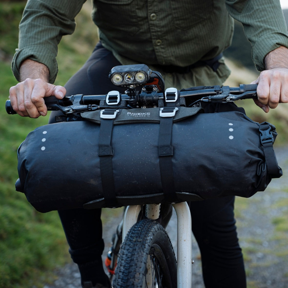 BROOKS SCAPE ROLL Styrtaske Grøn