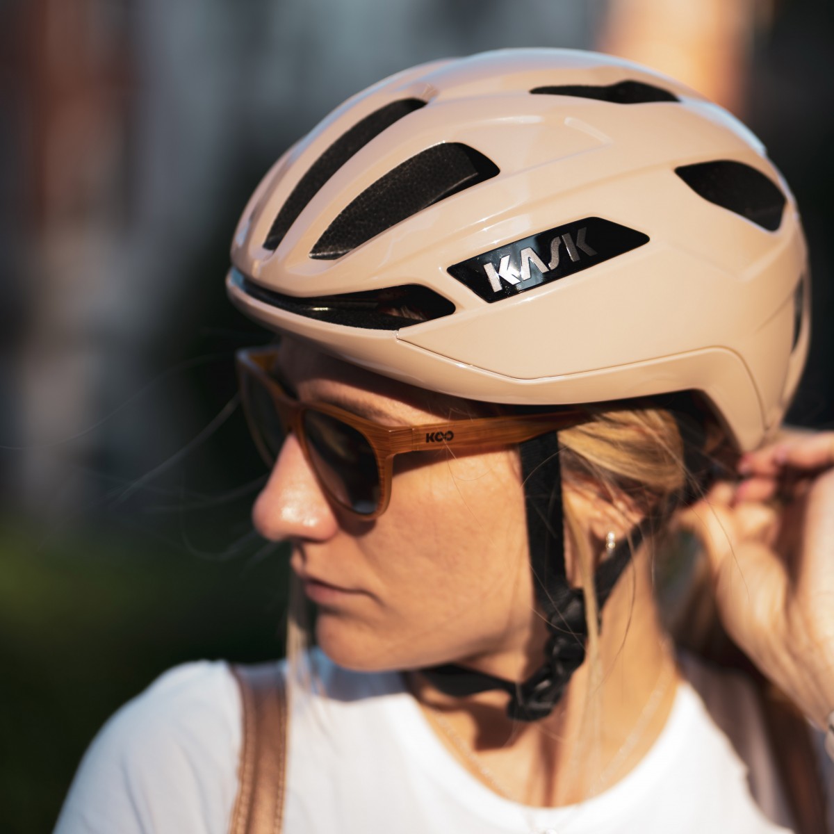 Casco de Carretera KASK SINTESI Beige