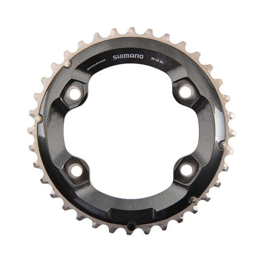 SHIMANO XT M8000 -kaksirattaisen 11-vaihteisen kampisarjan ulompi eturatas, 4 pultin kiinnitys, 96 mm — eturatas valkoista taustaa vasten