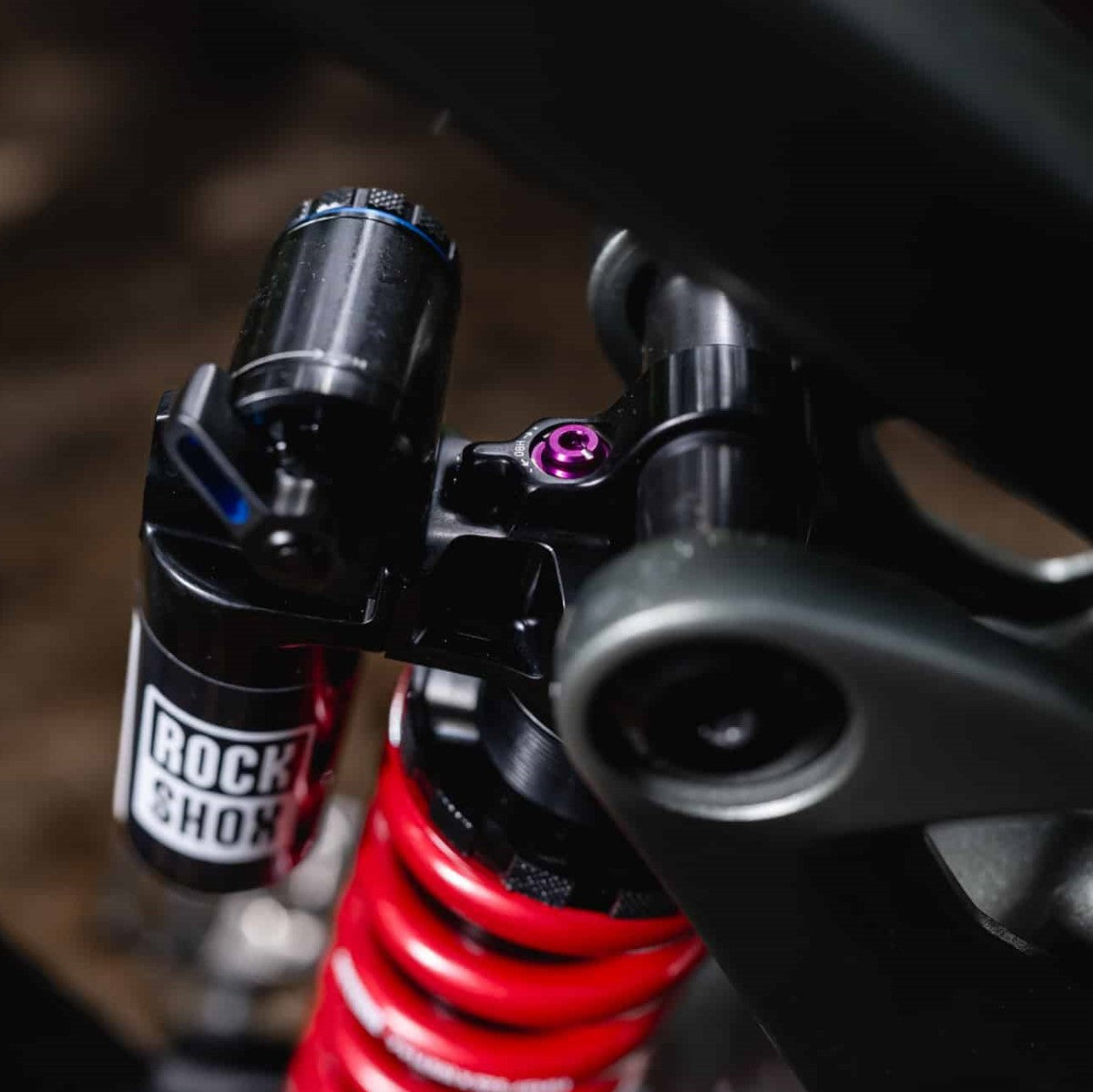 Amortisseur ROCKSHOX VIVID ULTIMATE RC2T HBO Standard pour Transition Relay/Patrol (2022+)