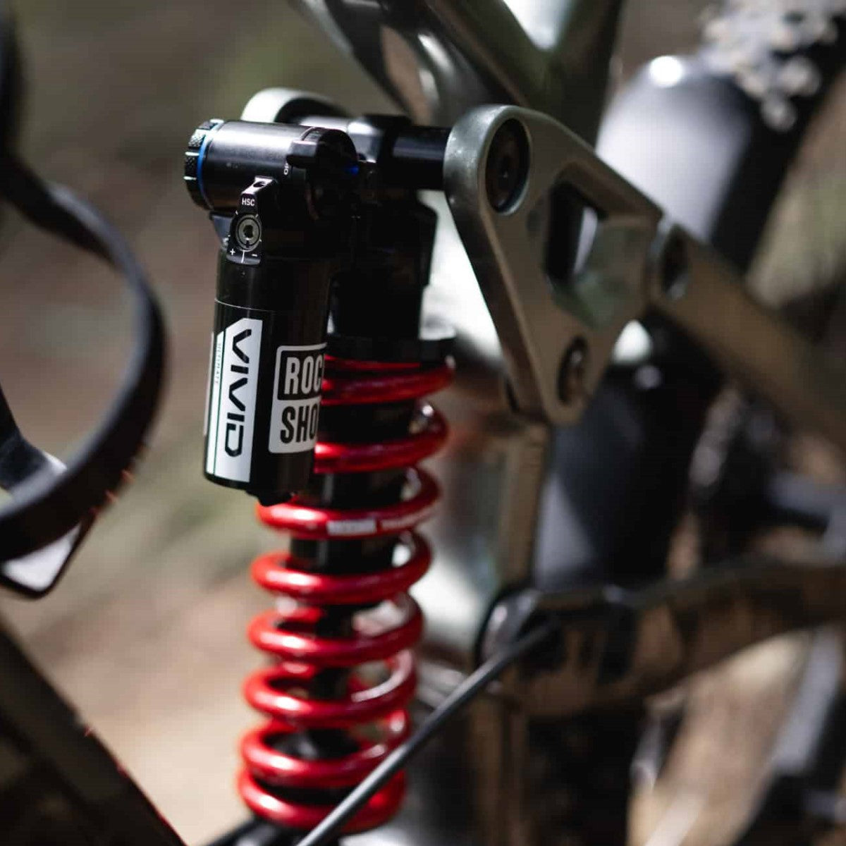 Amortisseur ROCKSHOX VIVID ULTIMATE RC2T HBO Standard pour Transition Relay/Patrol (2022+)