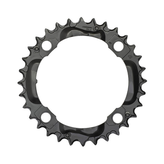 Musta SHIMANO DEORE M590 -keskieturatas, 9-vaihteinen, nelipulttikiinnitys, 104 mm — eturatas valkoisella taustalla