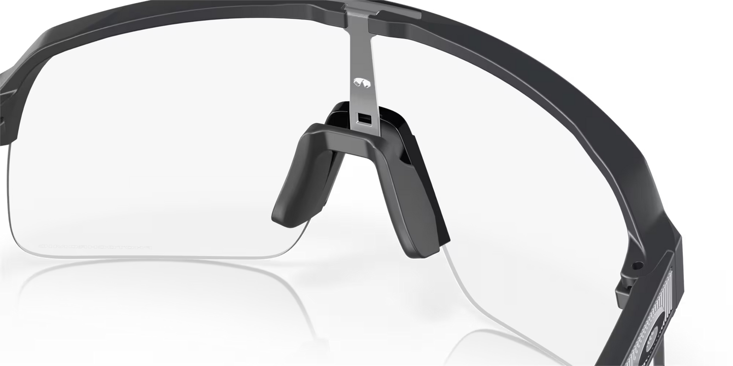 Lunettes OAKLEY SUTRO LITE Matt Carbon Verre Clear Photochromique - O9463-4539