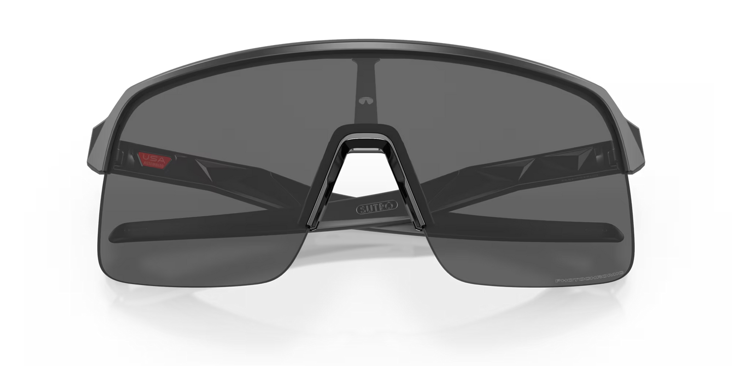 Lunettes OAKLEY SUTRO LITE Matt Carbon Verre Clear Photochromique - O9463-4539