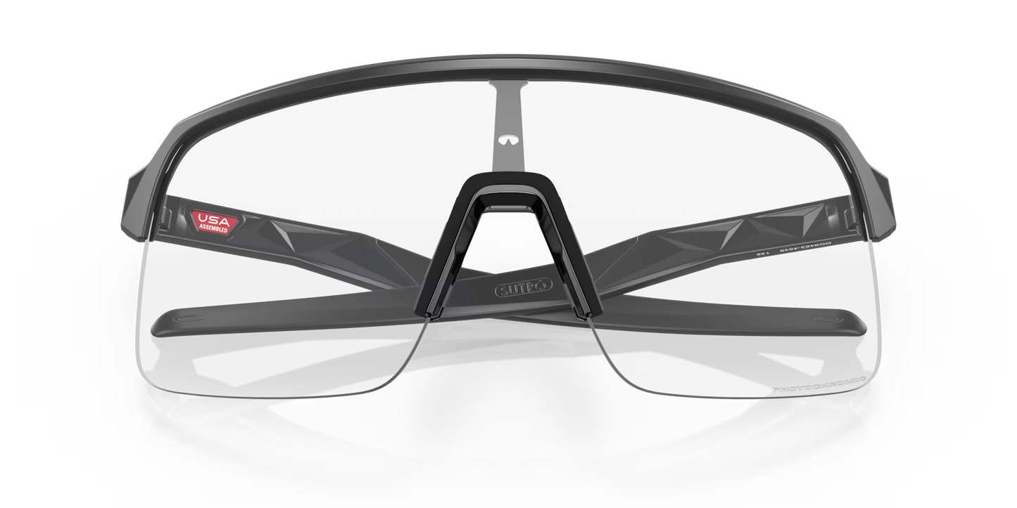 Lunettes OAKLEY SUTRO LITE Matt Carbon Verre Clear Photochromique - O9463-4539