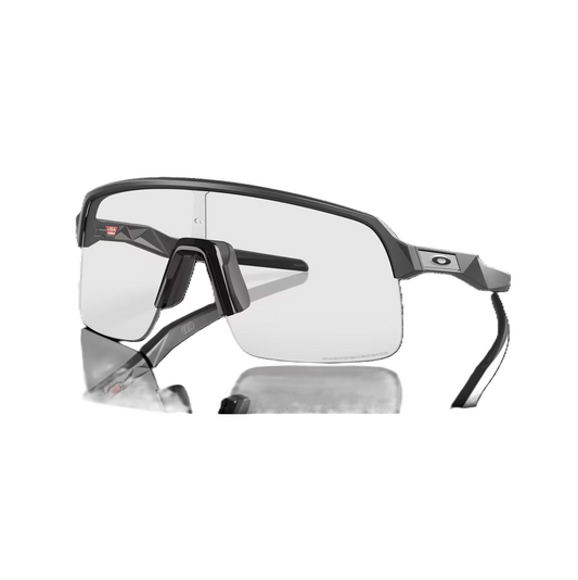 Lunettes OAKLEY SUTRO LITE Matt Carbon Verre Clear Photochromique - O9463-4539