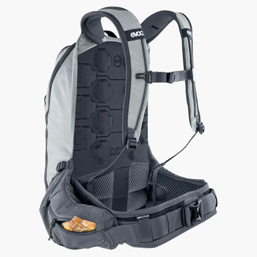 EVOC TRAIL PRO 16L Back Protector Pack Grey
