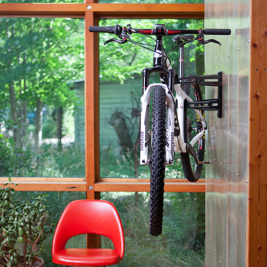 FEEDBACK SPORTS Velo Wall Rack 2D -seinäteline pyörälle
