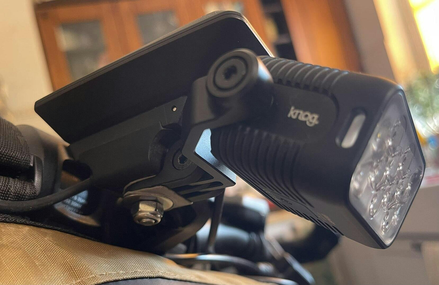 Przednie Oświetlenie KNOG BLINDER E 1800