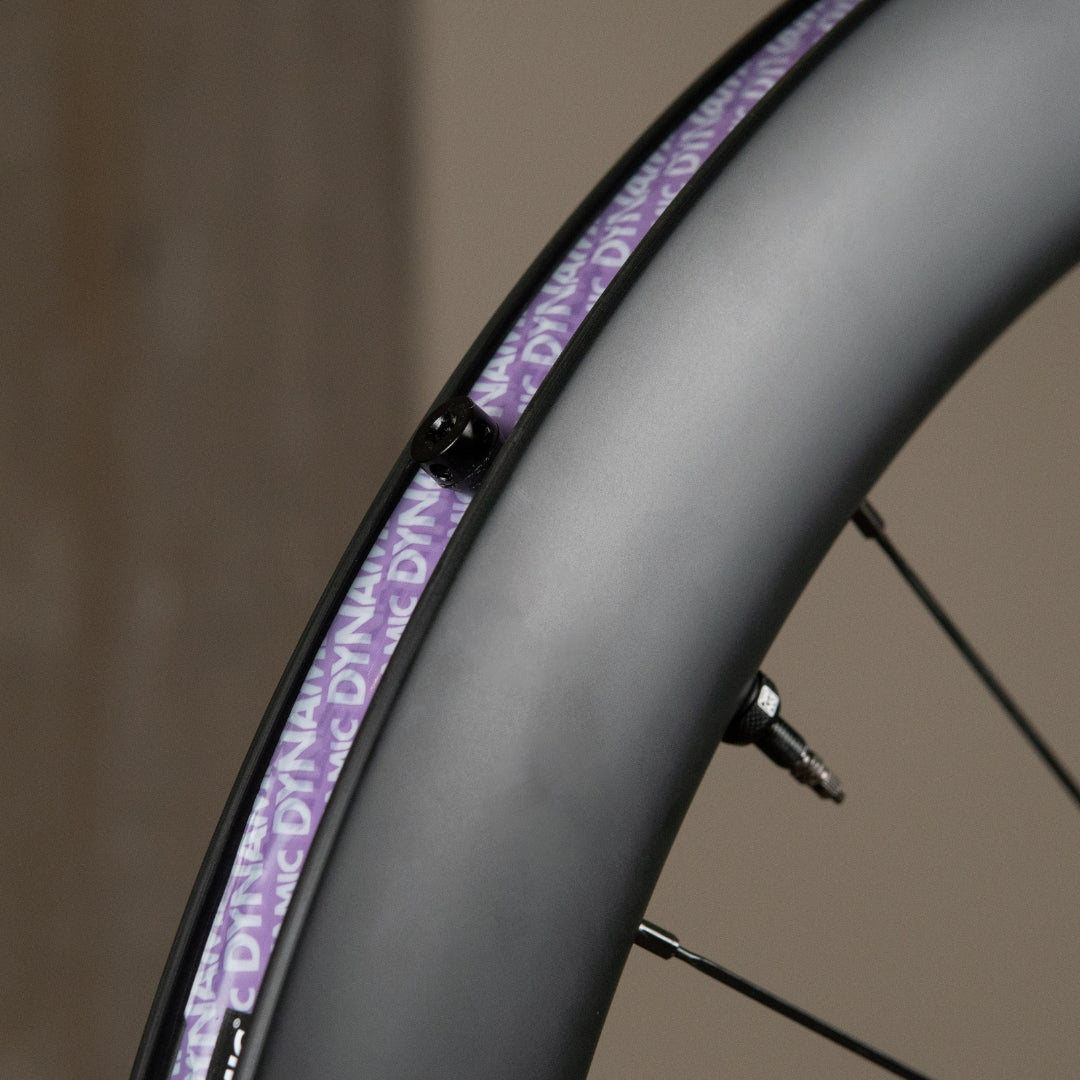 Posa del nastro per cerchi tubeless DYNAMIC BARKEEPER