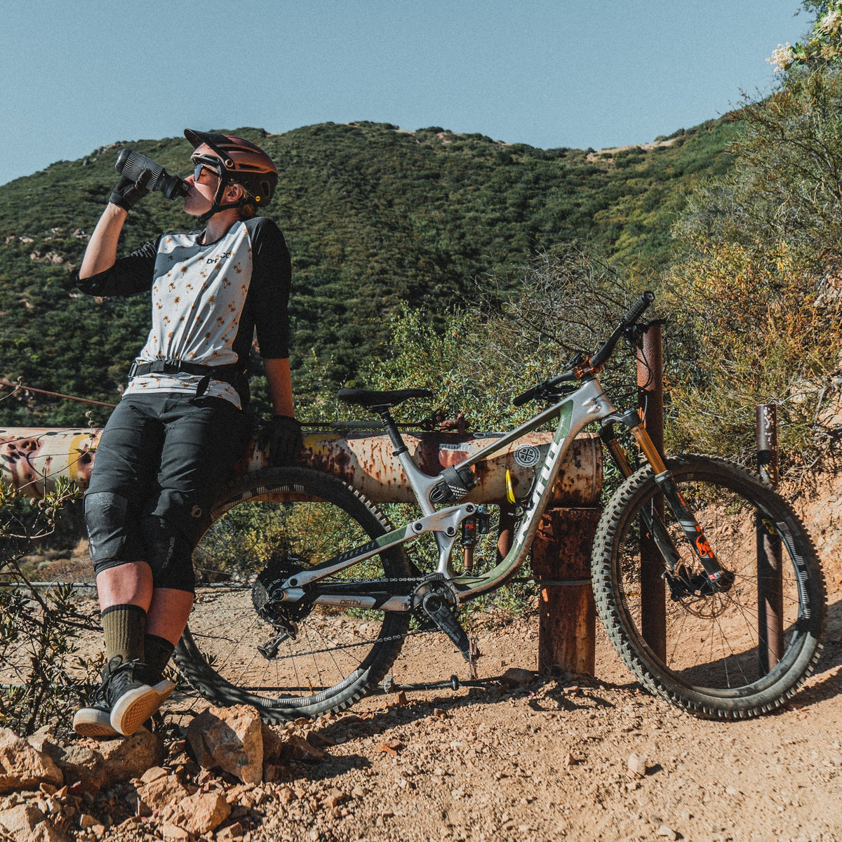 Bidon LEZYNE FLOW BOTTLE Transparent