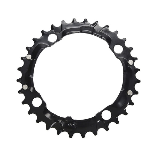 SRAM MTB 104BCD 7-vaihteinen keskimmäinen eturatas, 4 pultin kiinnitys, 104 mm — eturatas valkoista taustaa vasten