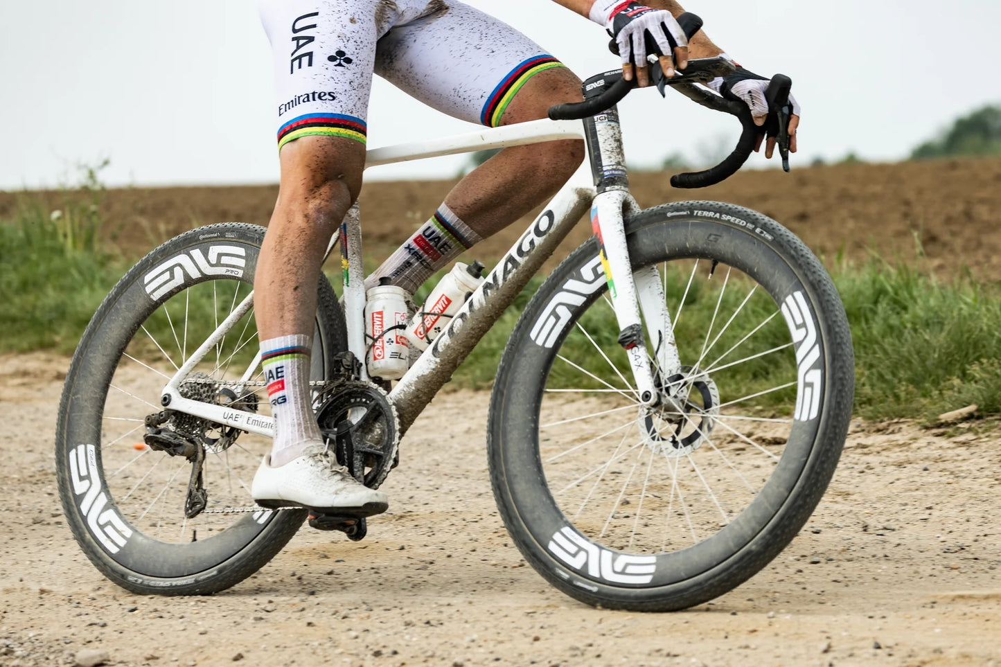 Roue Avant ENVE G SES 6.7 PRO Tubeless Ready (Center Lock) Noir/Blanc
