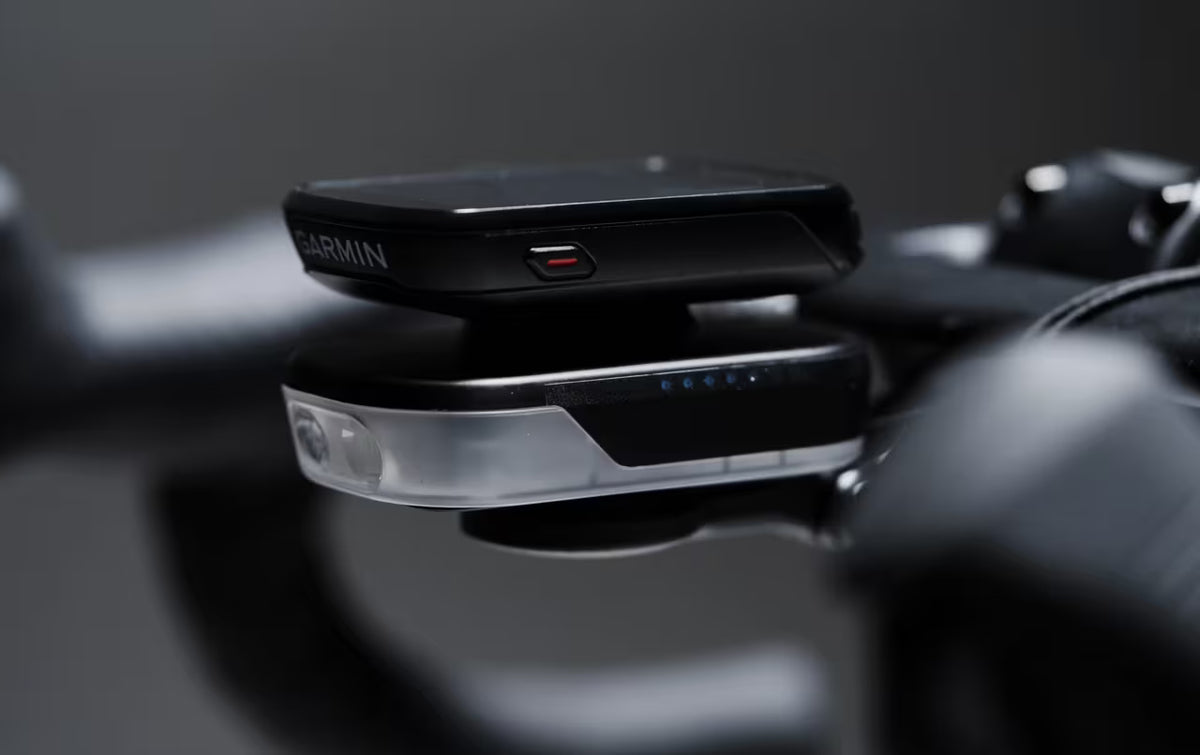BBB SLICE 600 Frontscheinwerfer mit GPS-Halterung für Garmin und Wahoo