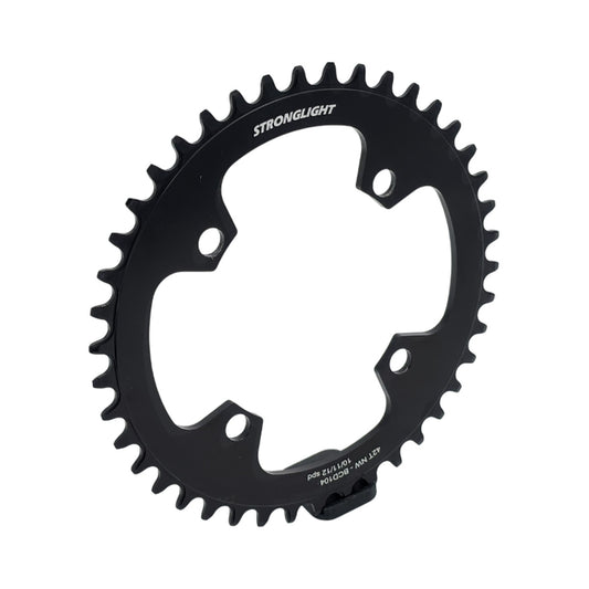 STRONGLIGHT 1x-eturatas, 11/12-vaihteinen, 4 kiinnitysreikää, 104 mm, terästä — eturatas valkoisella taustalla