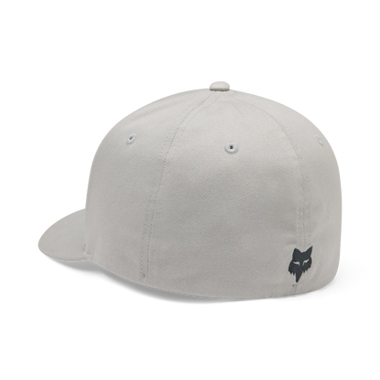Nokamüts FOX BADGE FLEXFIT Light Grey