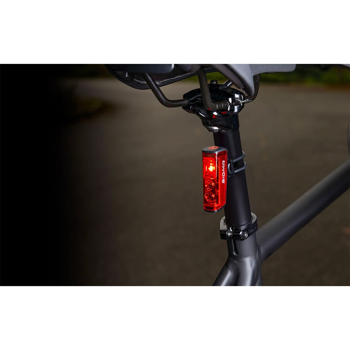 SIGMA Blaze Flash Rücklicht mit Bremslicht