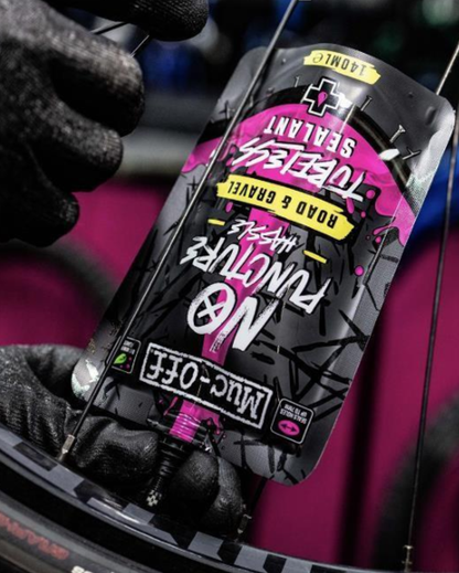 MUC-OFF országúti és gravel defektmegelőző folyadék (80 ml)
