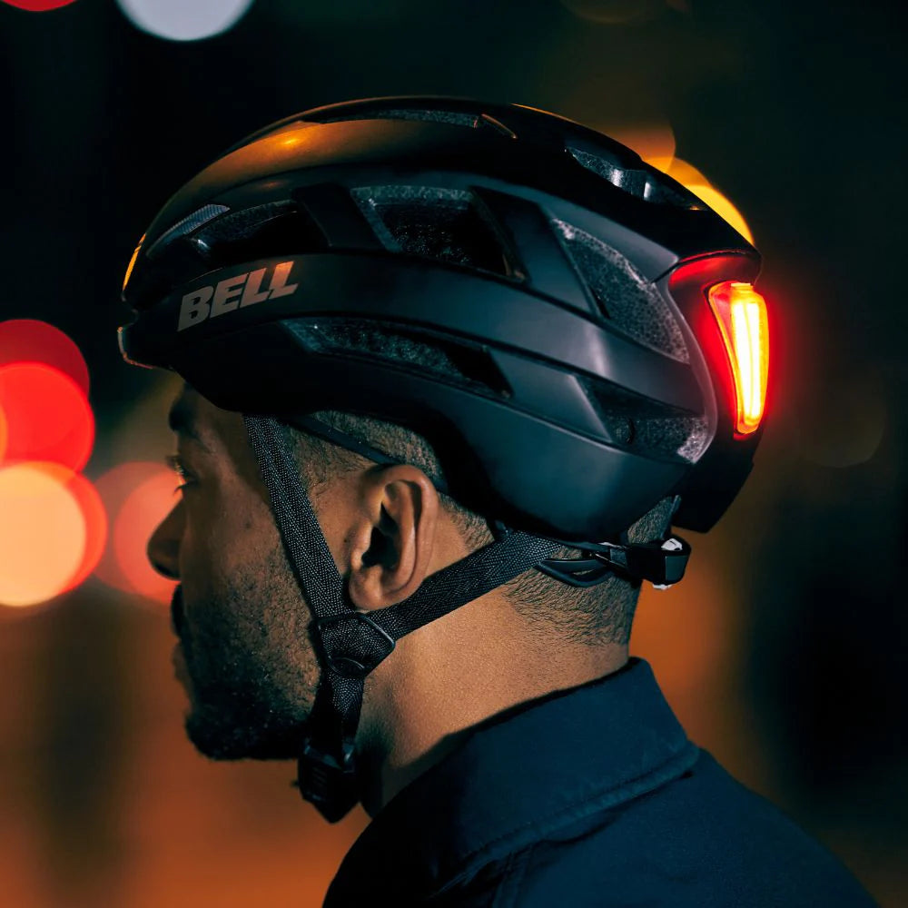 Casco Strada BELL FALCON XR LED MIPS Bianco/Nero