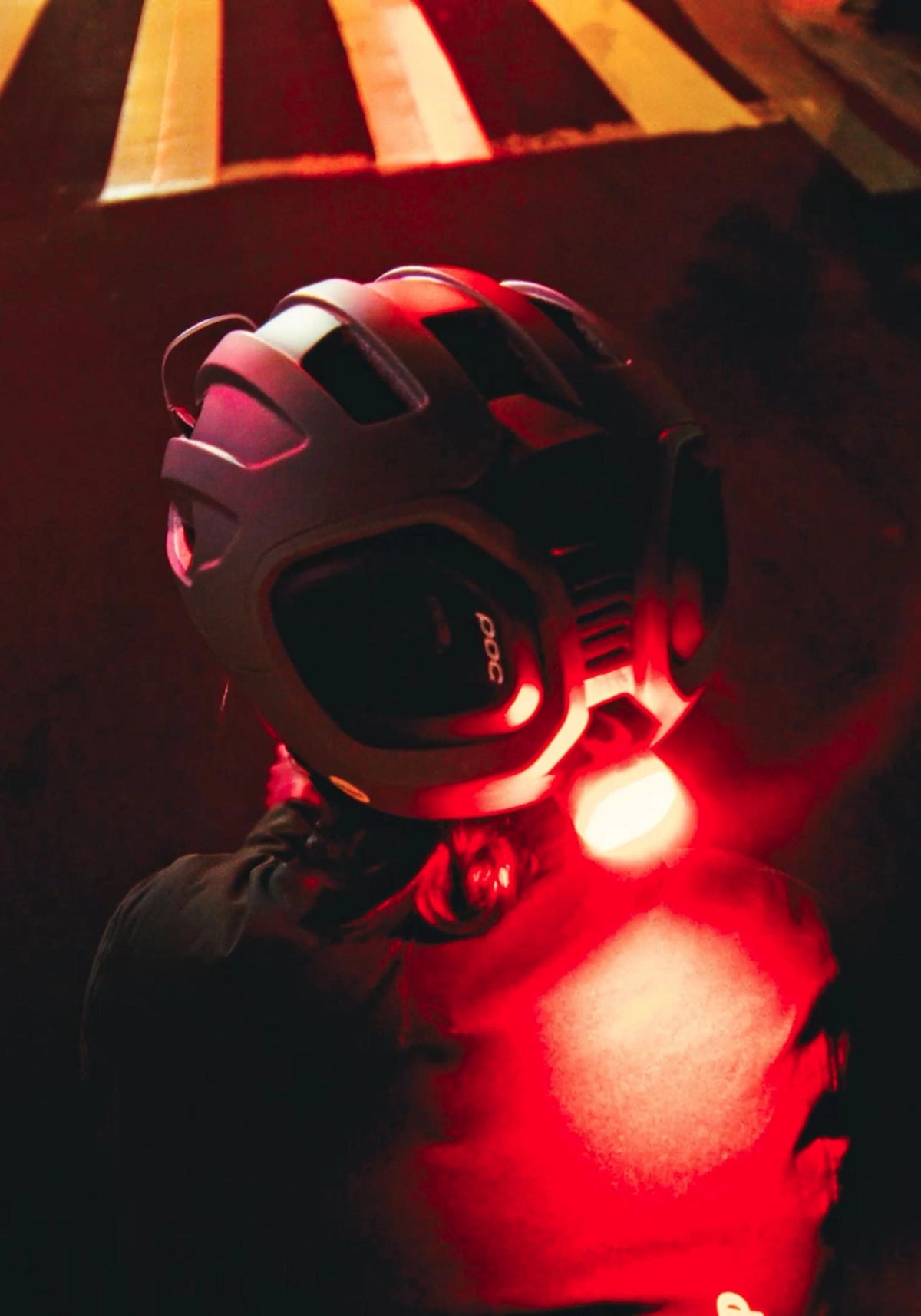 KNOG POC AMIDAL Musta kypärälamppu