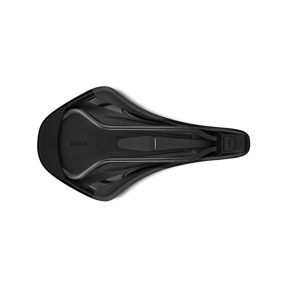 Sadel FIZIK TERRA ARGO X1 140mm Kulstofskinne Sort