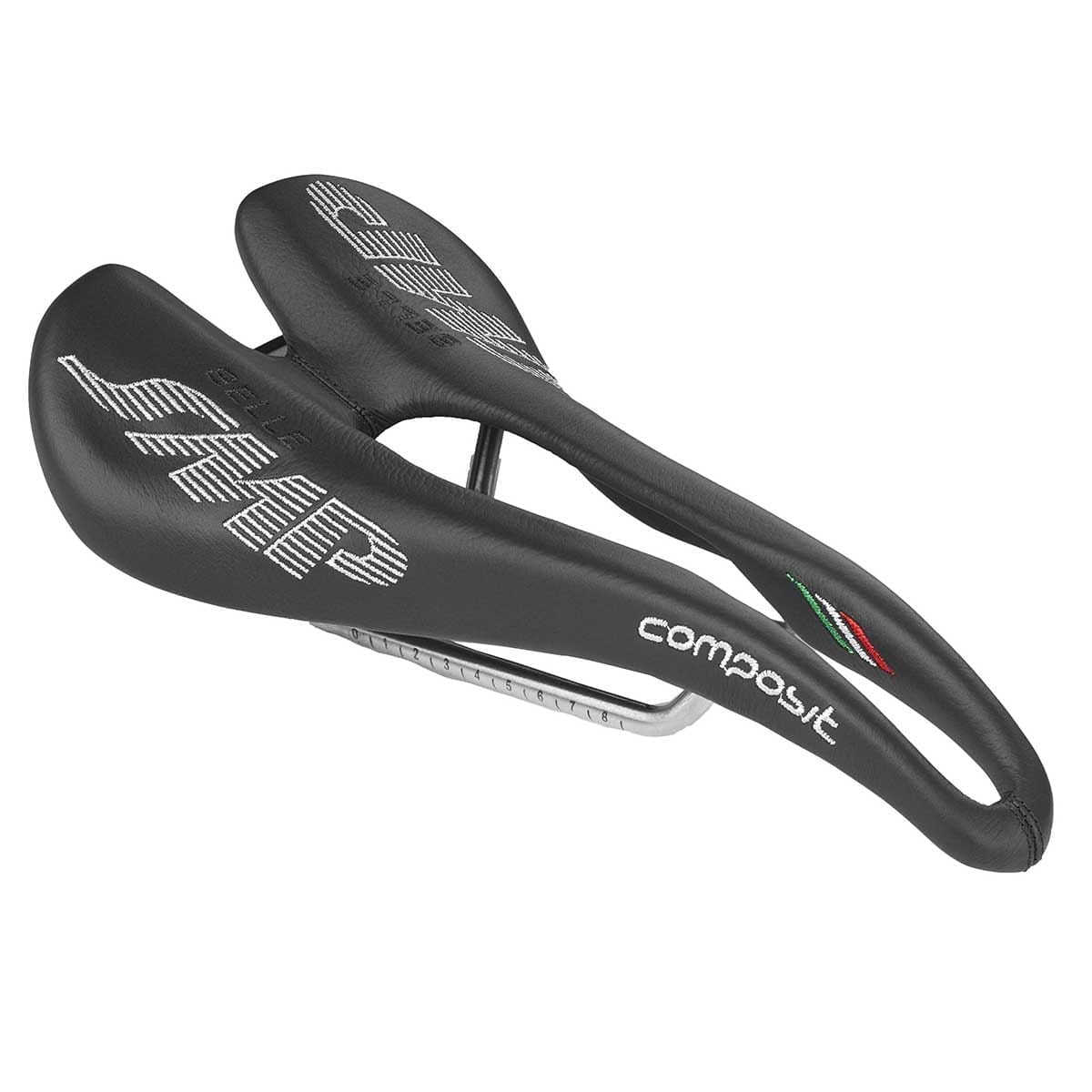 Selle SMP COMPOSIT sadel med rustfrie skinnebeslag