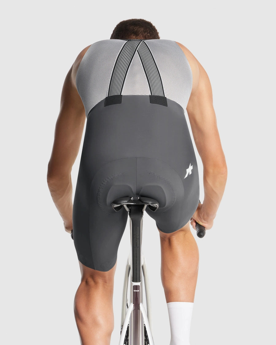ASSOS EQUIPE R S11 Henkselishortsit Harmaa