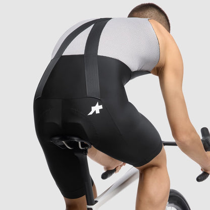 ASSOS MILLE GT S11 Traksidega Lühike Rattapüksid Must