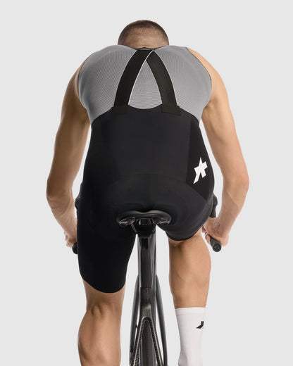 ASSOS EQUIPE RSR BOLIDE S11 traksidega lühike rattapüks Must