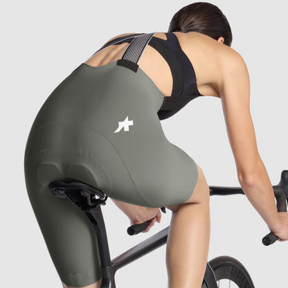 ASSOS DYORA R S11 naiste lühikesed trakspüksid Khaki