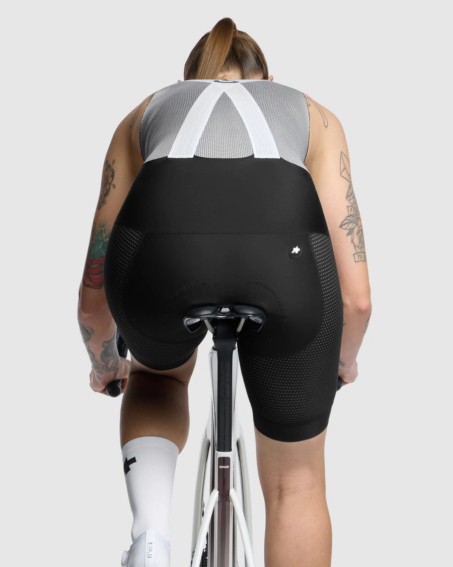 Calção Curto com Bretelas ASSOS MILLE GT INDOOR S11 Mulher Preto
