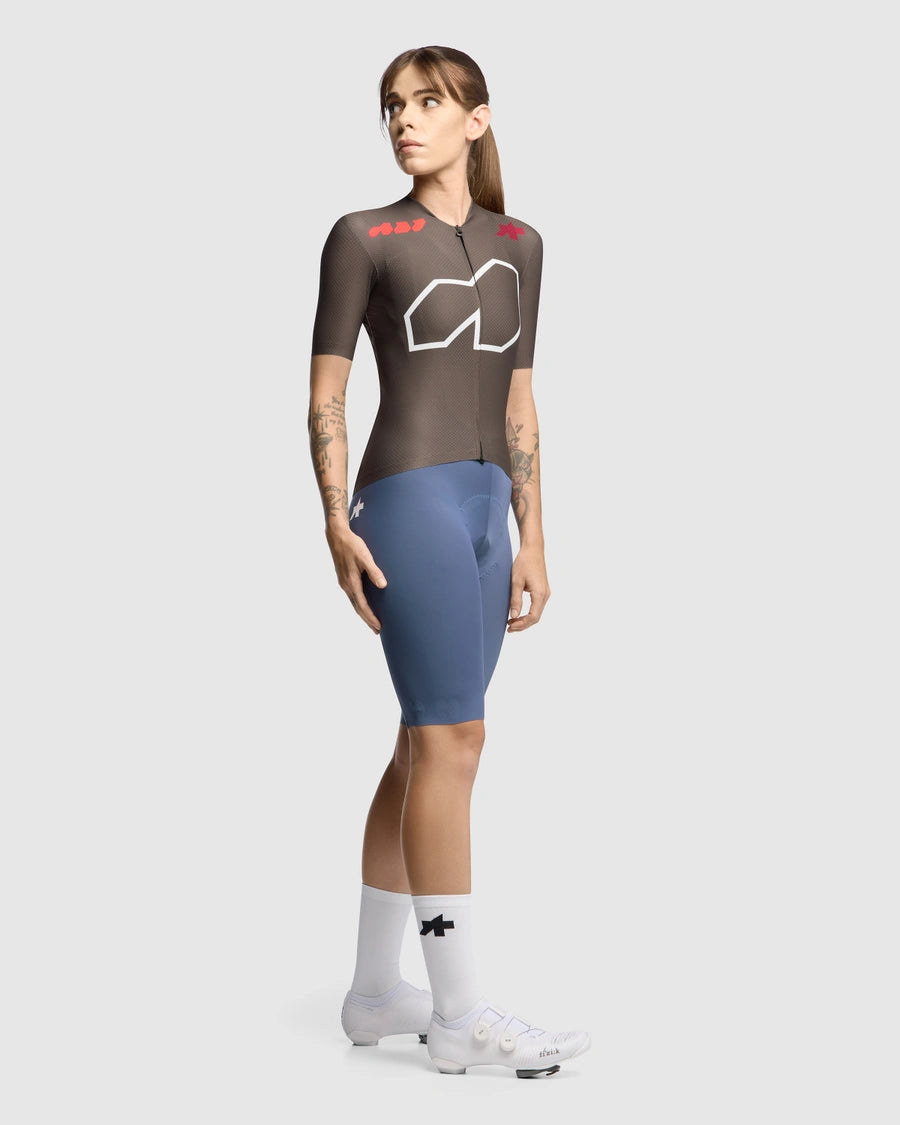 Maglia ASSOS DYORA R S11 We are the A Maniche Corte Donna Marrone
