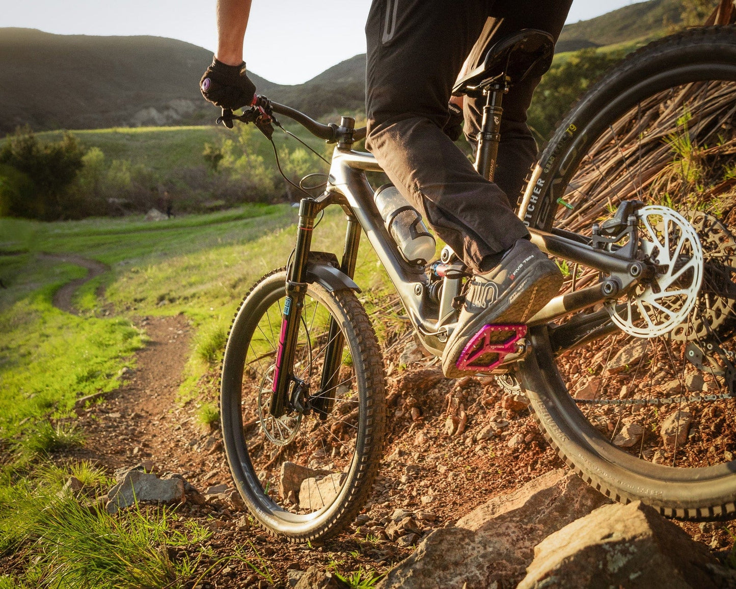 Pédales Plates WOLF TOOTH RIPSAW Violet
