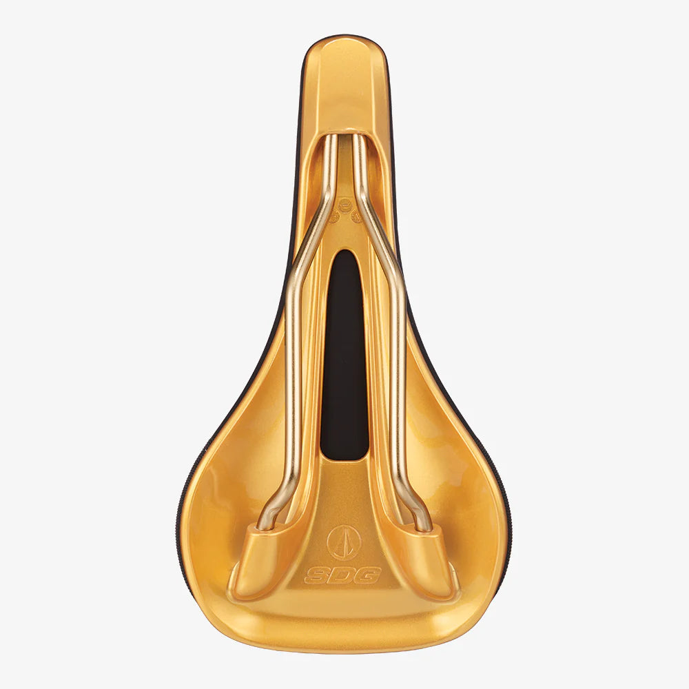 Sadel SDG BEL-AIR V3 Galactic Lux-Alloy-skinners Sort/Guld