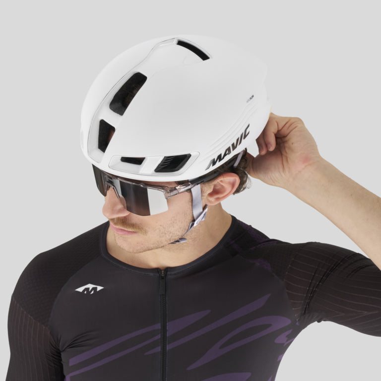 MAVIC COMETE ULTIMATE landevejscykelhjelm i hvid