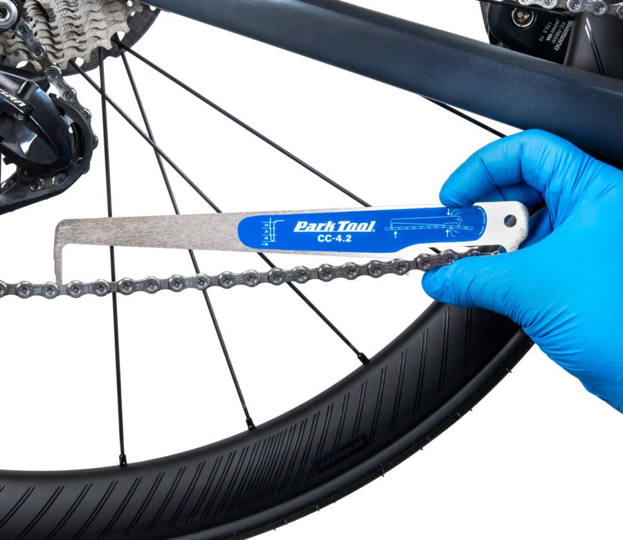 Park Tool CC-4.2 checking a chain on a road bike