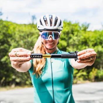 Ruční pumpička LEZYNE PRESTA POCKET DRIVE černá
