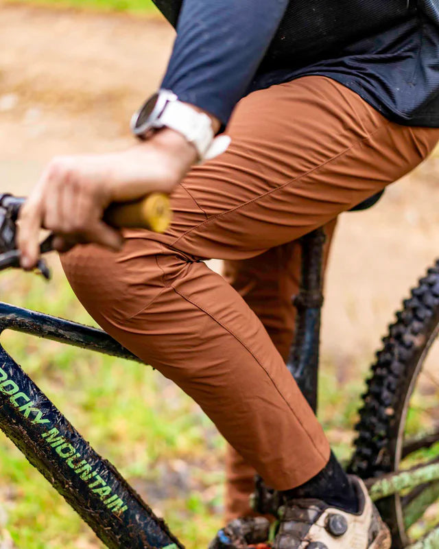 Pantalon DHARCO ATHER CANYON Marron