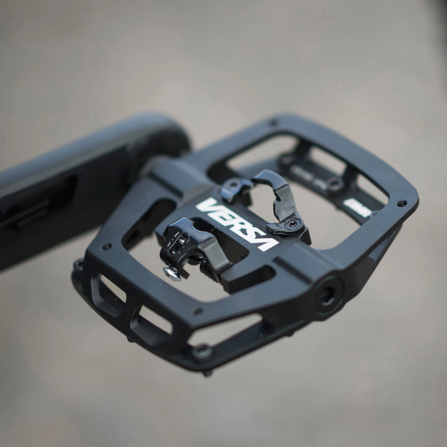 Platta/Auto-pedaler DMR VERSA Svart