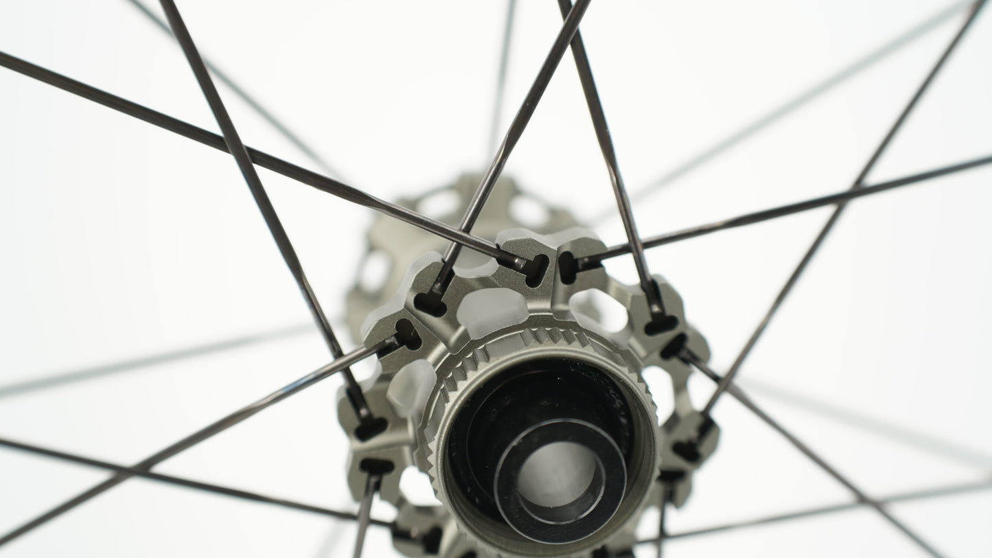 Paire de Roues SCOM AERO 50 Tubeless Ready (Center Lock)