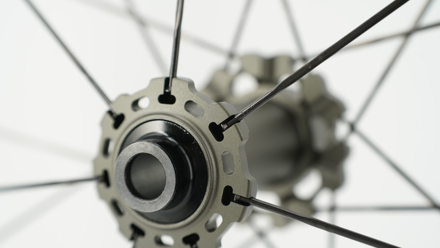 Paire de Roues SCOM AERO 40 Tubeless Ready (Center Lock)