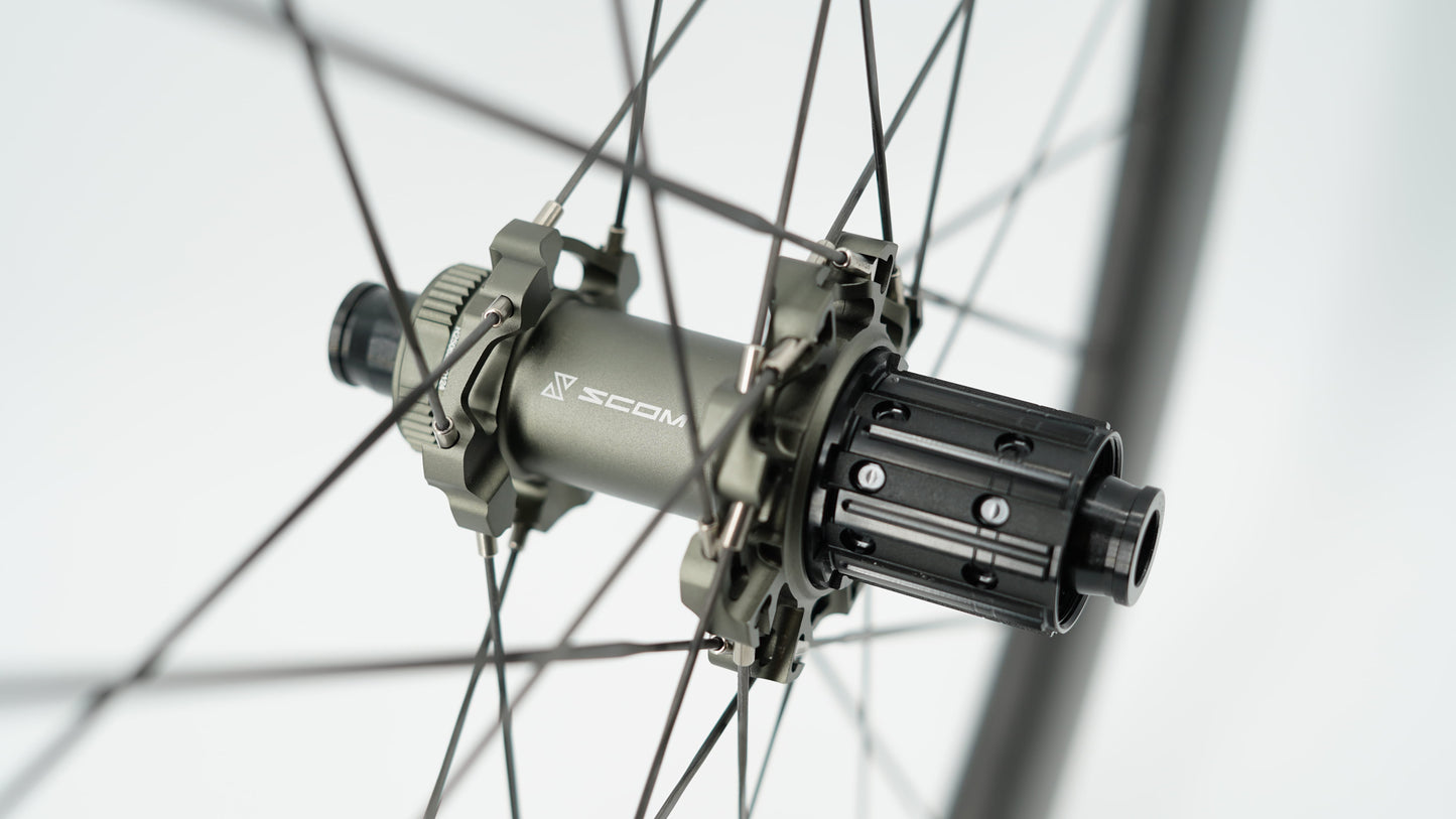 Paire de Roues SCOM ULTRA+ 50 Tubeless Ready (Center Lock)