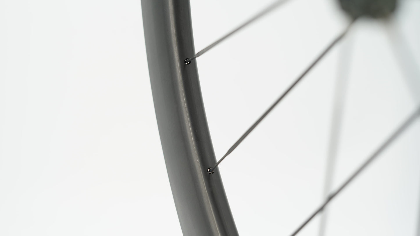 Paire de Roues SCOM ULTRA+ 50 Tubeless Ready (Center Lock)