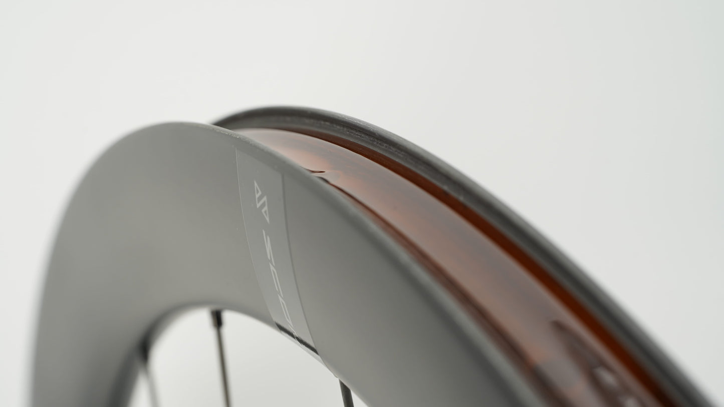 Paires de Roues SCOM ULTRA 40 Tubeless Ready (Center Lock)