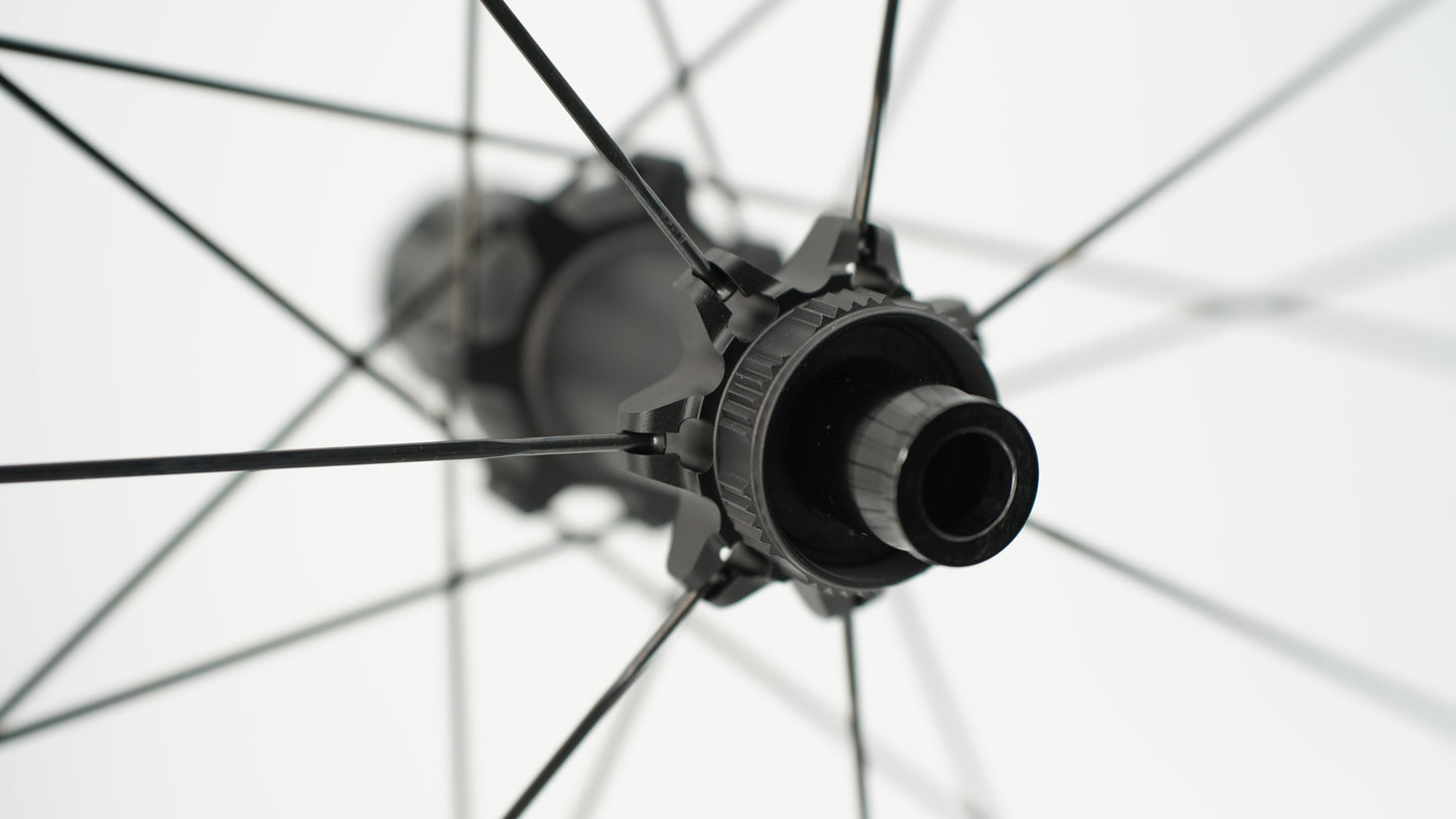 Coppia di Ruote SCOM EVO 50 Tubeless Ready (Center Lock)